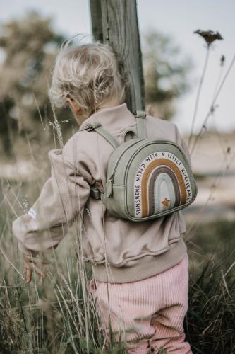 little who Kinderrucksack Lui Regenbogen klein Rückenansicht bei your little kingdom